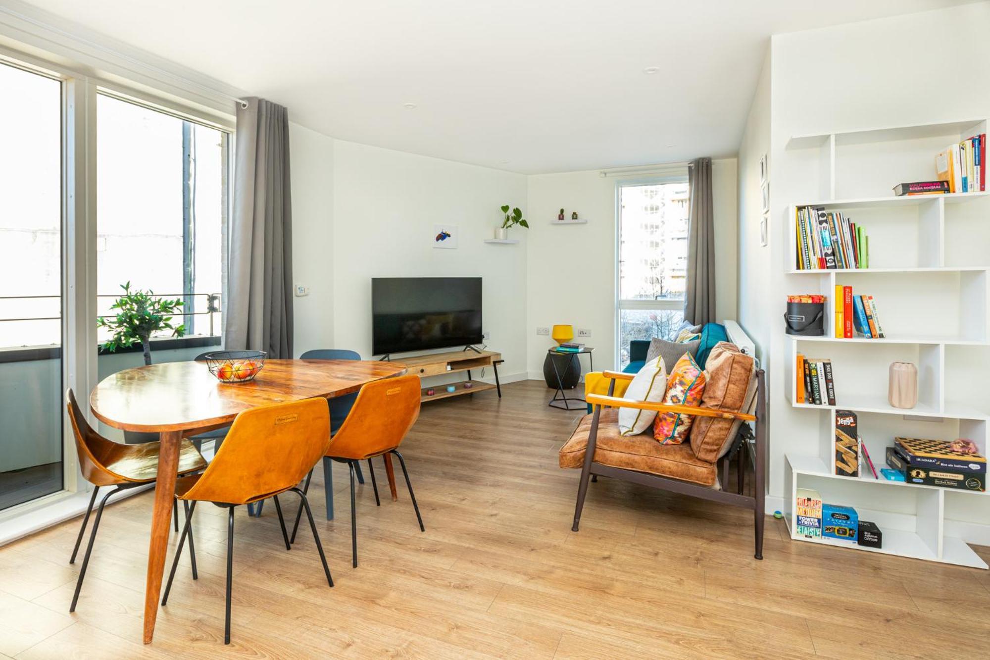 Modern New 2br Flat Wbalcony In Peaceful Brixton Apartment